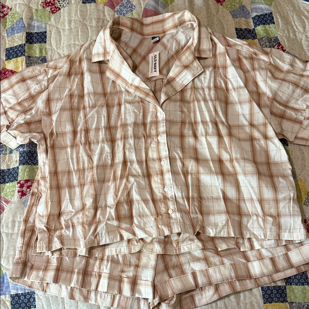 Old Navy Women’s Pajama Lounge  Shirt and Shorts Set XL
